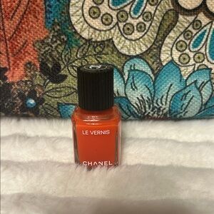Chanel Le Vernis Nail Polish - watermelon 🍉